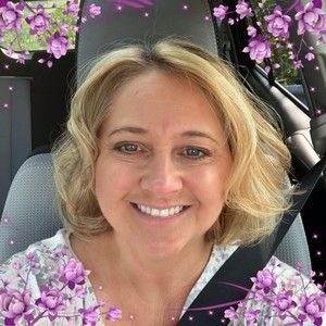 Meet your Posher, Roxanne